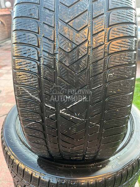 Pirelli 285/40 R22 Sve sezone