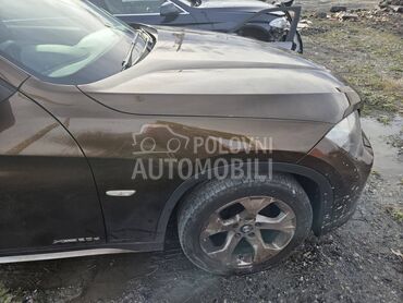 Desno krilo x1 e84 za BMW X1 od 2008. do 2012. god.