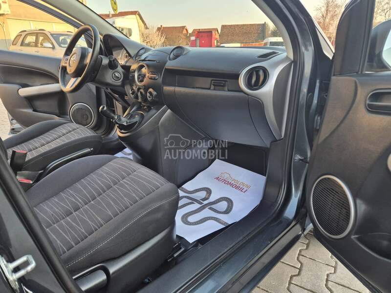 Mazda 2 1.3.