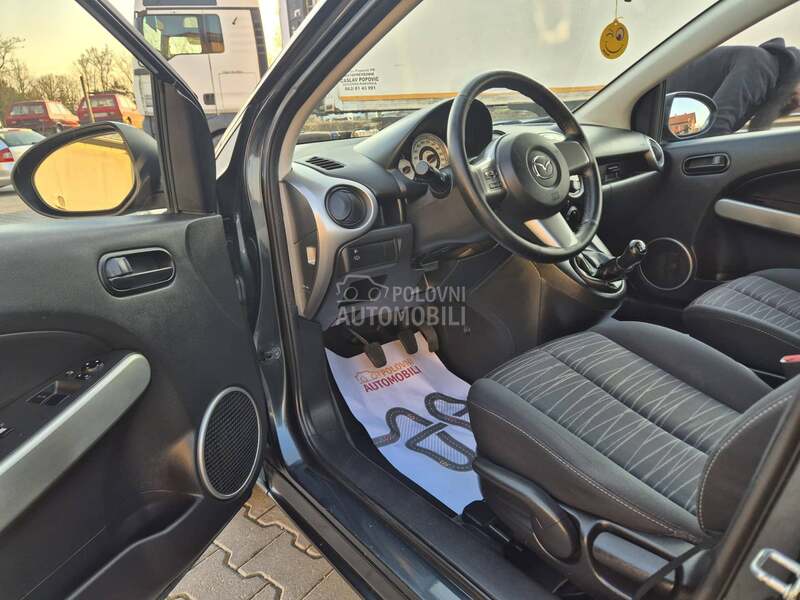 Mazda 2 1.3.