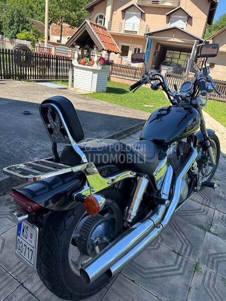 Honda shadow 1100