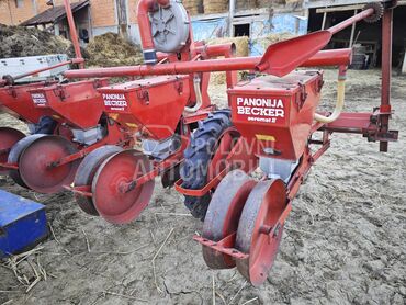 Becker Pneumatska sejalica