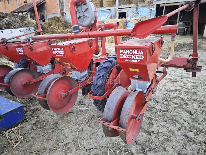 Becker Pneumatska sejalica