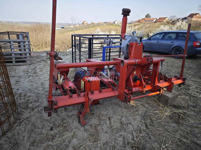 Becker Pneumatska sejalica