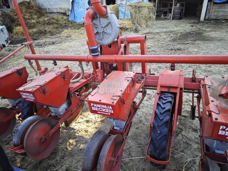 Becker Pneumatska sejalica