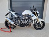 Suzuki GSR 750