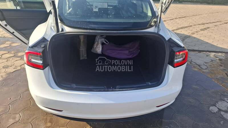 Tesla Model 3 Restajling