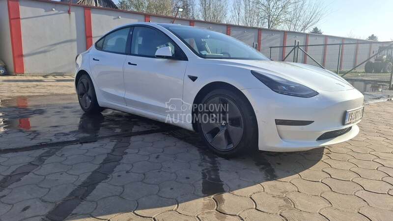 Tesla Model 3 Restajling