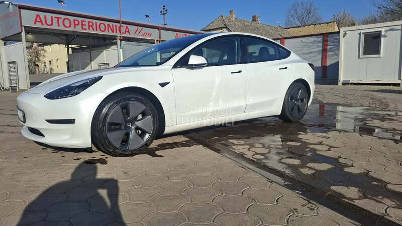 Tesla Model 3 Restajling