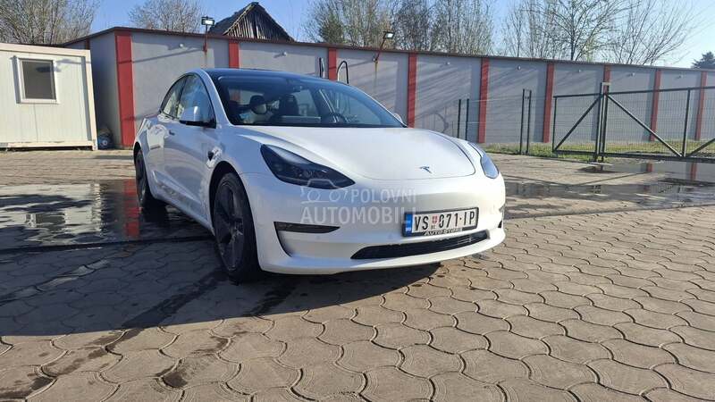 Tesla Model 3 Restajling