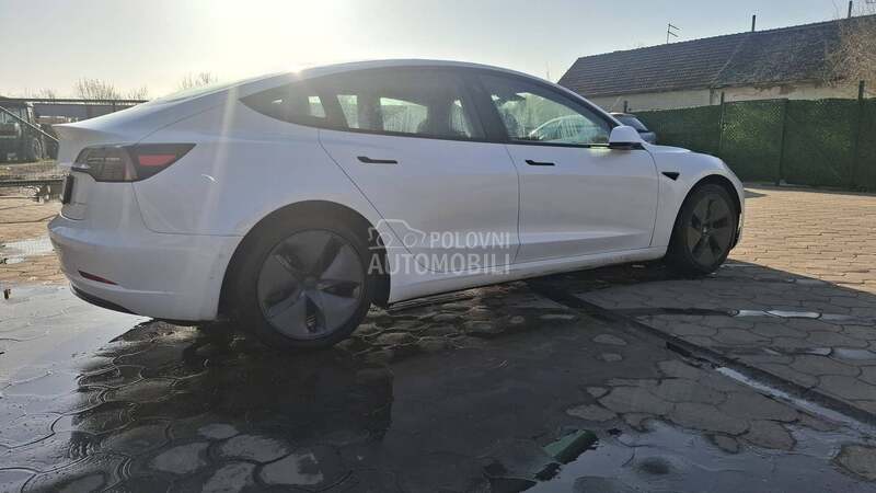Tesla Model 3 Restajling
