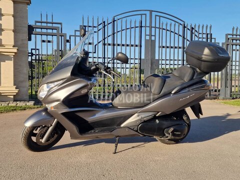 Honda SilverWing 400