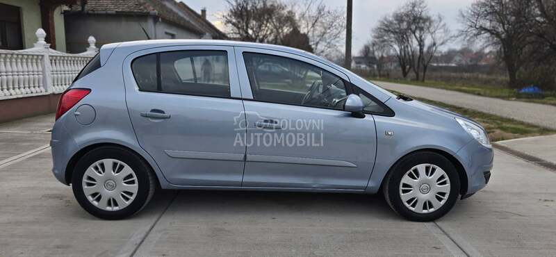 Opel Corsa D 1.4i