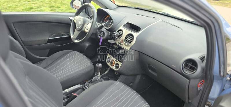 Opel Corsa D 1.4i