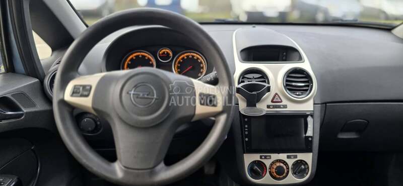 Opel Corsa D 1.4i