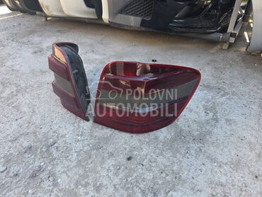 Desno stop svetlo ML w164 za Mercedes Benz ML Klasa