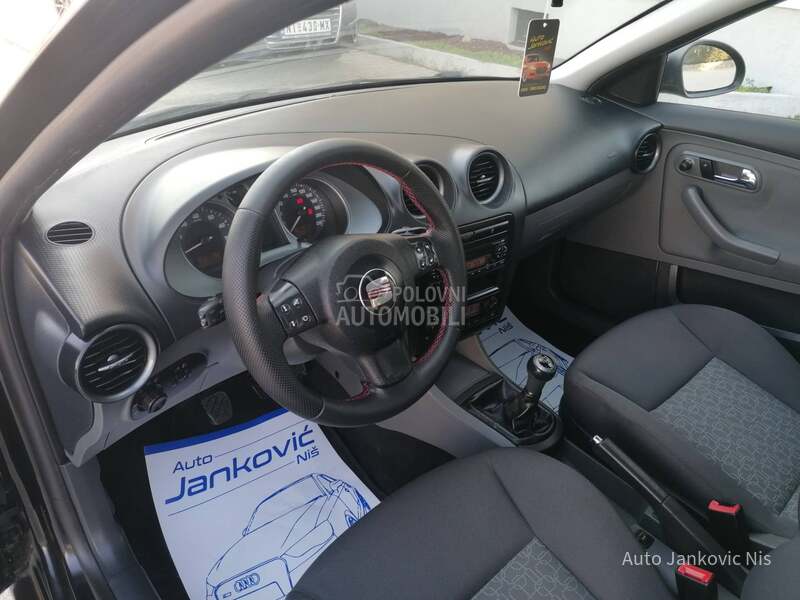 Seat Ibiza 1.4i REFERENCE CH