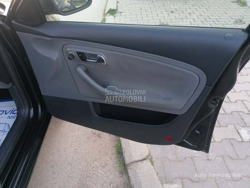 Seat Ibiza 1.4i REFERENCE CH