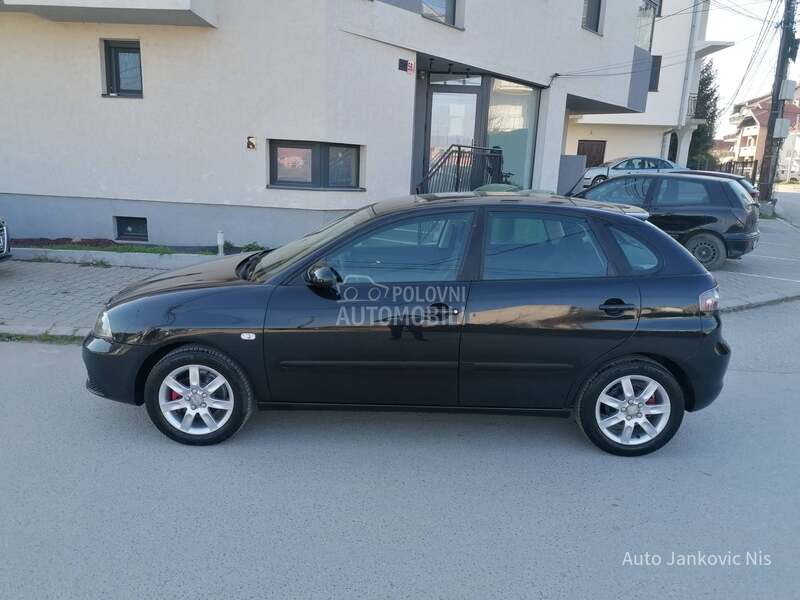 Seat Ibiza 1.4i REFERENCE CH