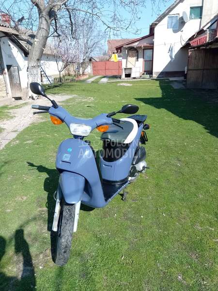 Piaggio Free