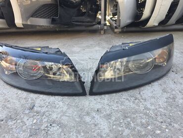 far desni C30 za Volvo C30