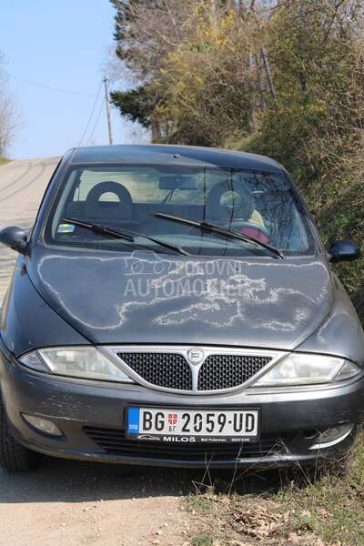 Lancia Ypsilon 
