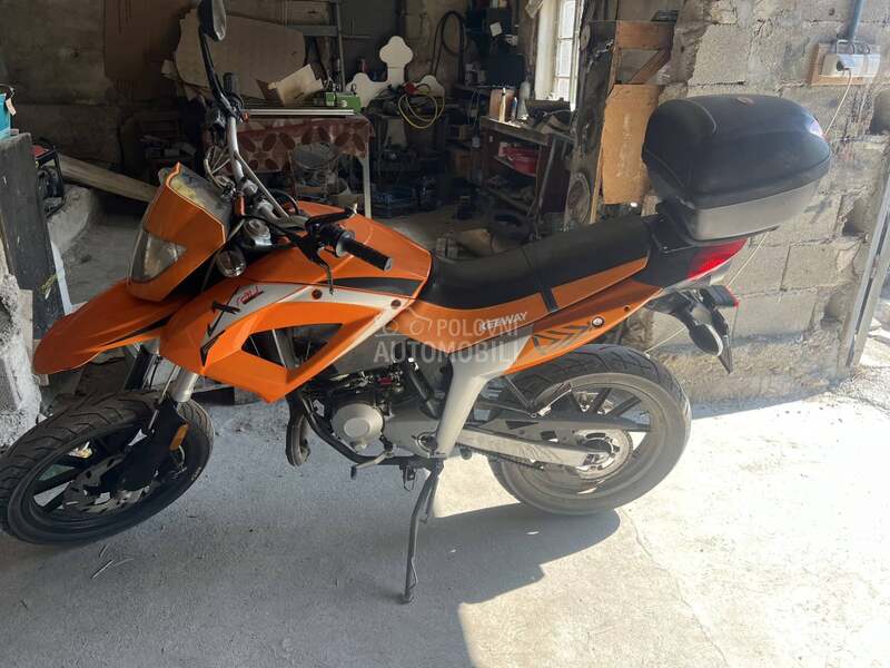 Keeway x ray moto sport