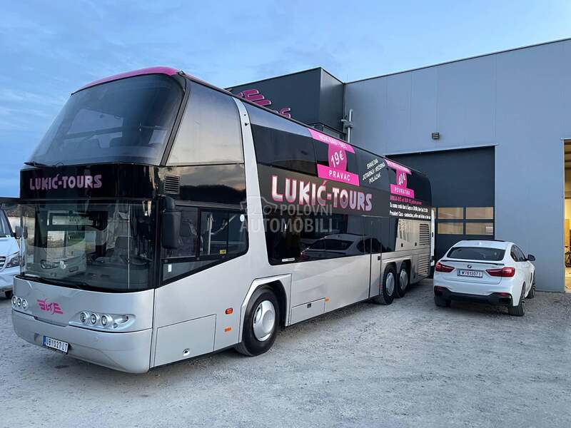 Neoplan Skyliner