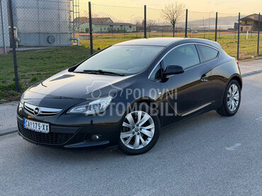 Opel Astra J GTC