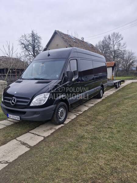Mercedes Benz Sprinter 318