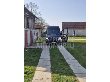 Mercedes Benz Sprinter 318