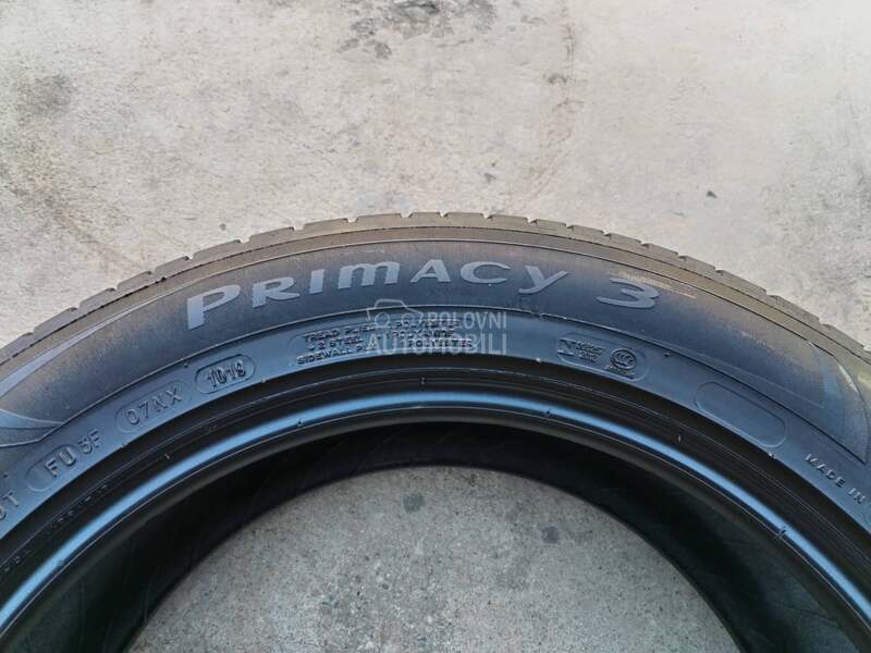 Michelin 215/55 R17 Letnja