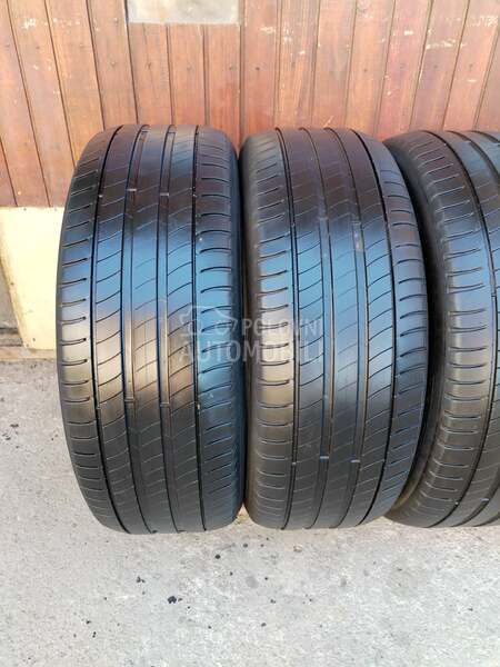 Michelin 215/55 R17 Letnja