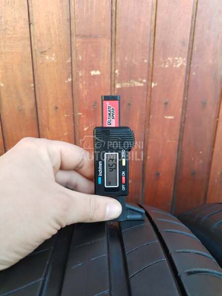 Michelin 215/55 R17 Letnja