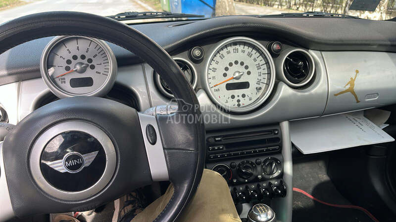 MINI Cooper R50, 2002, 1.6