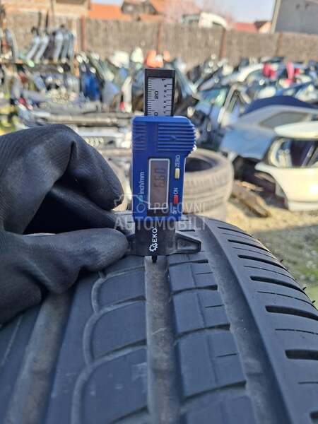 Pirelli 275/45 R19 Letnja