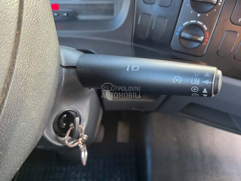 Mercedes Benz ATEGO 818