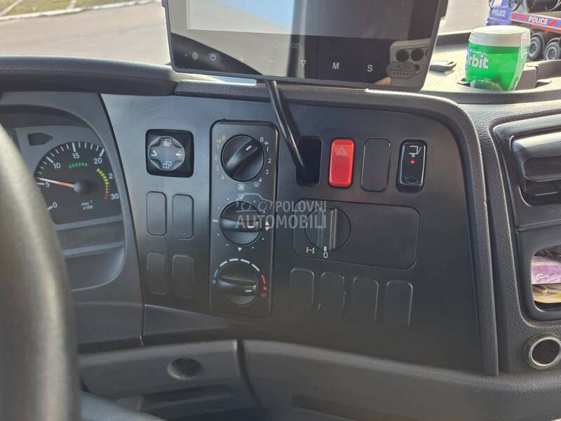 Mercedes Benz ATEGO 818