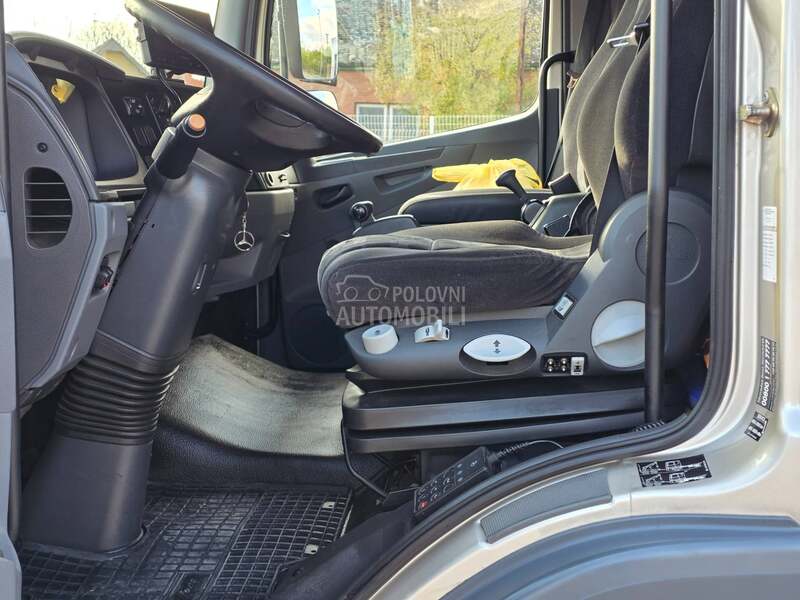 Mercedes Benz ATEGO 818