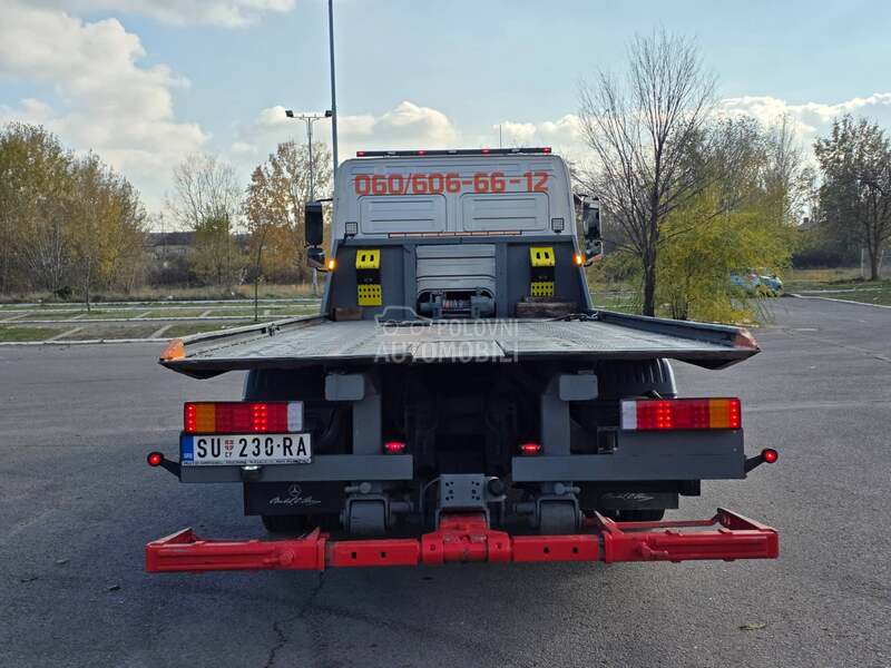 Mercedes Benz ATEGO 818