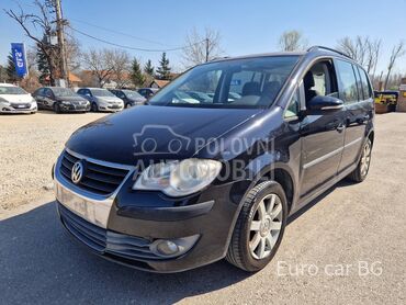Volkswagen Touran A K C I J A