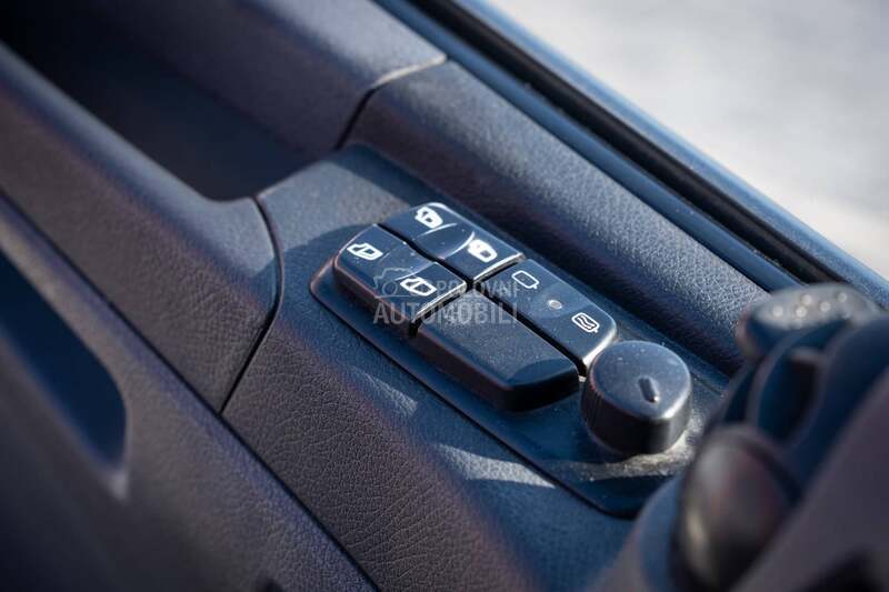 Mercedes Benz atego 1218