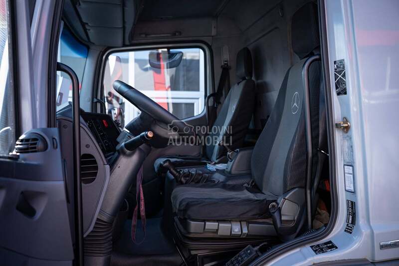 Mercedes Benz atego 1218