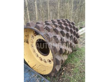 Jez pegla za valjak BOMAG 