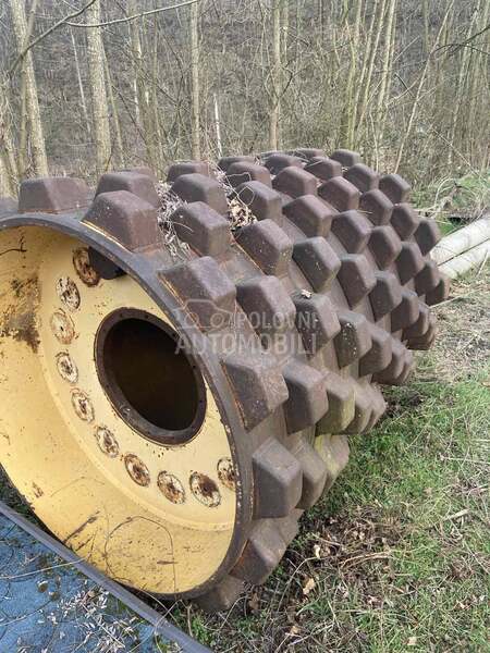 Jez pegla za valjak BOMAG