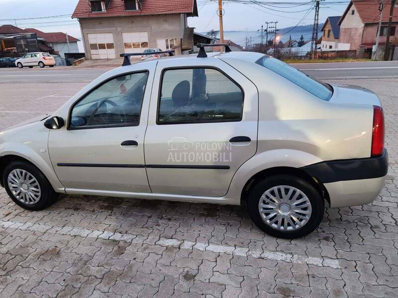 Dacia Logan 