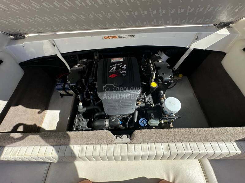 Stingray 195 LR 4.3 MerCruiser V6