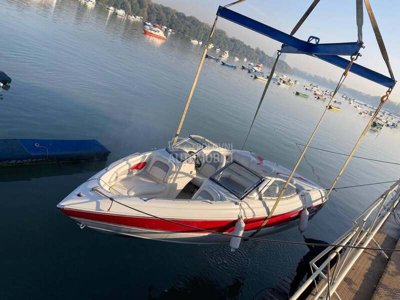 Stingray 195 LR 4.3 MerCruiser V6
