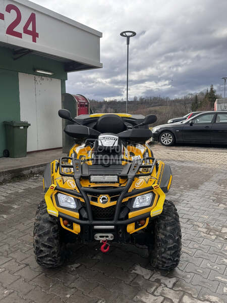 Can-Am 800R