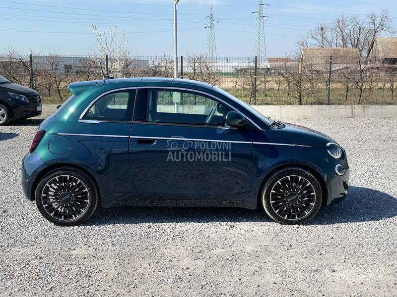 Fiat 500e La Prima